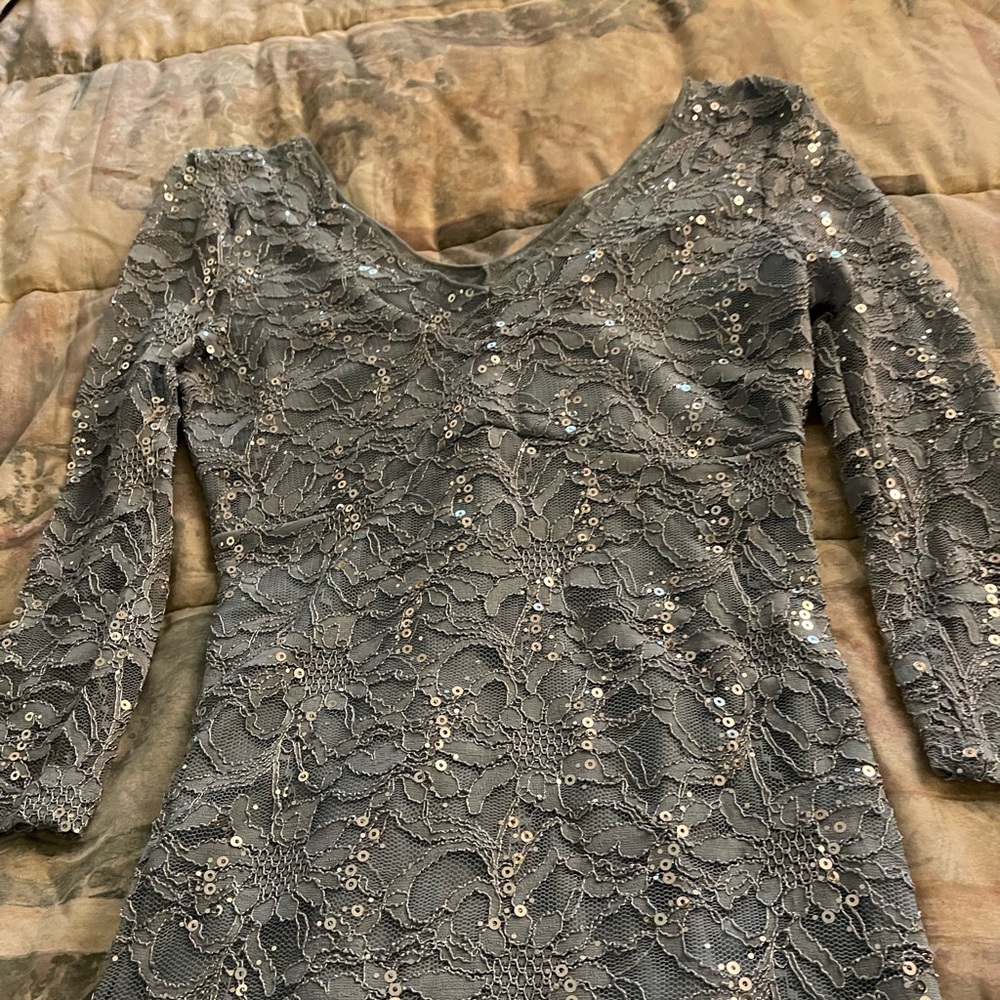 Boston Proper teal/grey/blue women’s top size S lace, sequins. Beautiful color